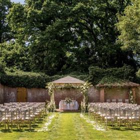 fwthumbRoyal Berkshire walled garden wedding ceremony Lilys Flowers Lightwater.jpg